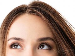 激光洗眉痛吗？