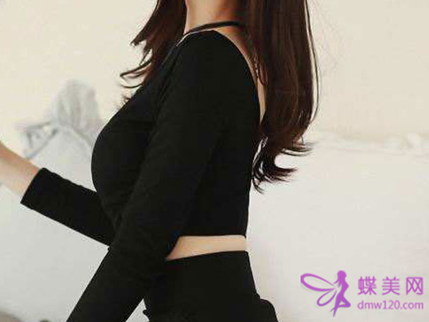 女性乳房下垂了要怎么矫正